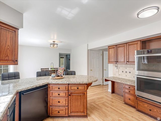 338 E SHAMROCK DR, Murray, UT 84107