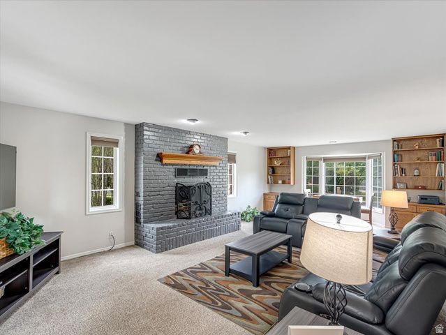 338 E SHAMROCK DR, Murray, UT 84107