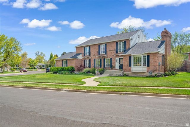 338 E SHAMROCK DR, Murray, UT 84107