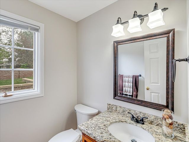 338 E SHAMROCK DR, Murray, UT 84107