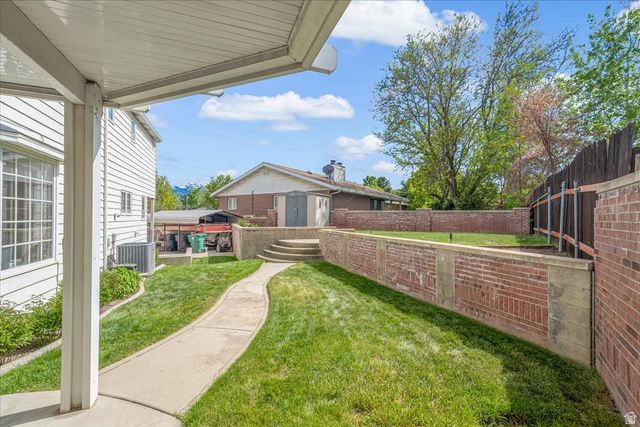 338 E SHAMROCK DR, Murray, UT 84107