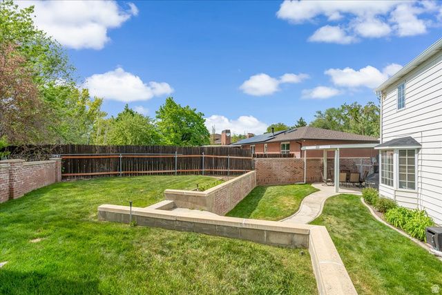 338 E SHAMROCK DR, Murray, UT 84107