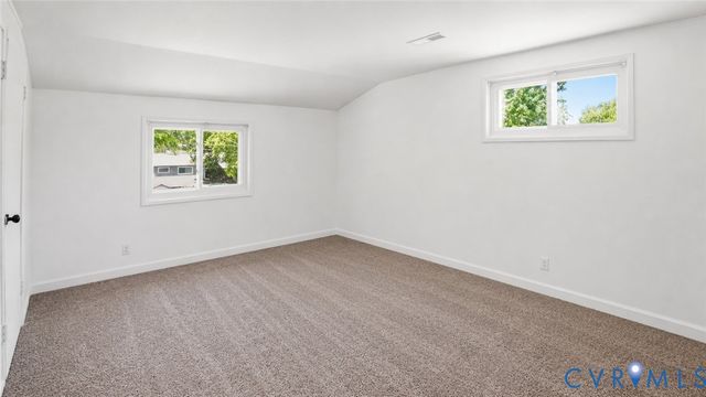 1310 Andover Rd, Henrico, VA 23229
