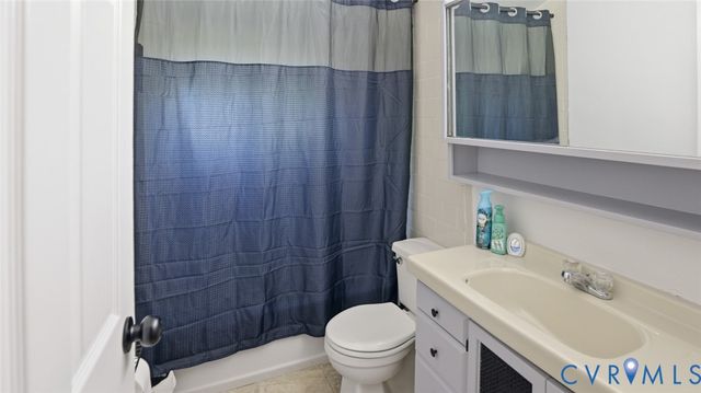 1310 Andover Rd, Henrico, VA 23229