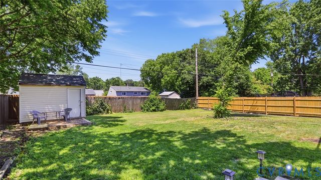 1310 Andover Rd, Henrico, VA 23229