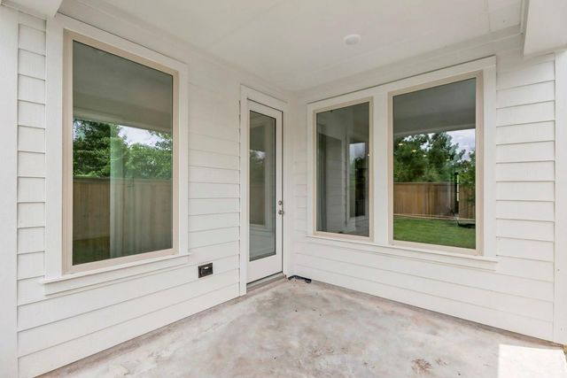 26356 Golden Pass Loop, Montgomery, TX 77316