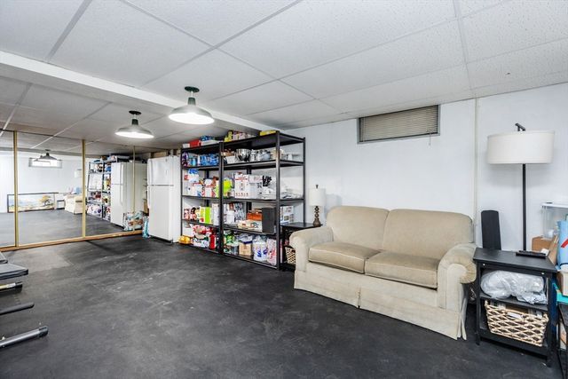 7 Linden Rd, Peabody, MA 01960