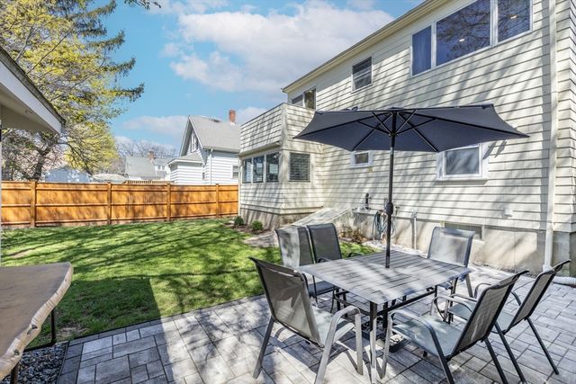 7 Linden Rd, Peabody, MA 01960