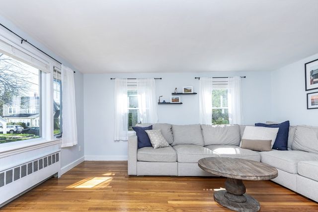 7 Linden Rd, Peabody, MA 01960