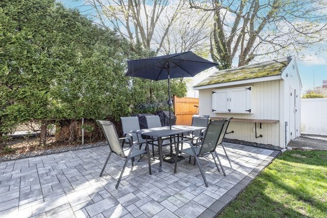 7 Linden Rd, Peabody, MA 01960