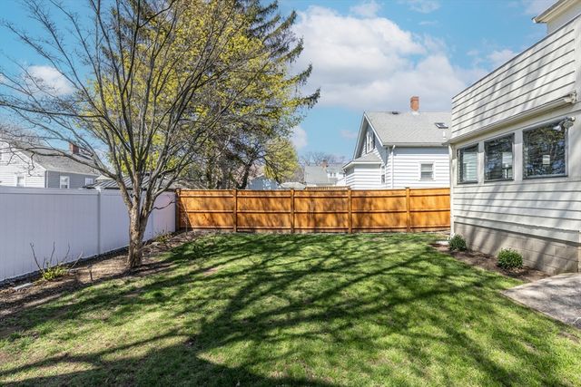 7 Linden Rd, Peabody, MA 01960