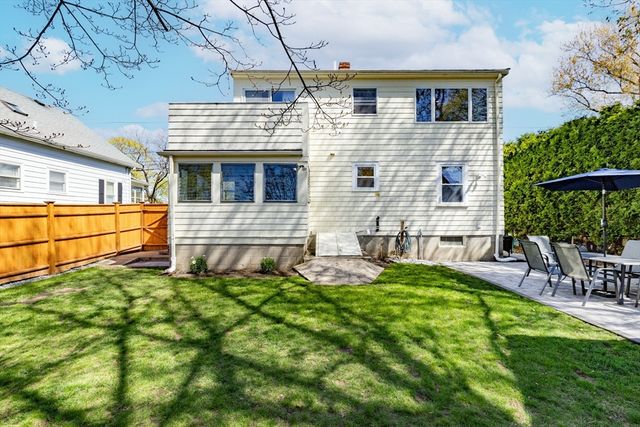 7 Linden Rd, Peabody, MA 01960