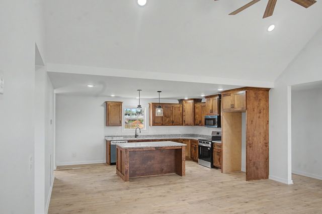 308 Irene Court, Lafayette, TN 37083