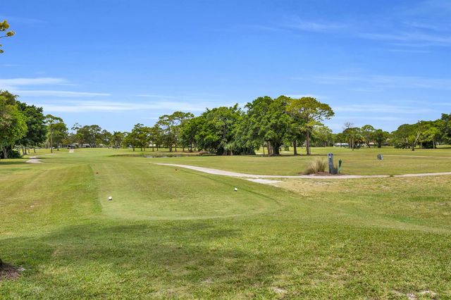 1225 NW 21st Street 15-1502, Stuart, FL 34994