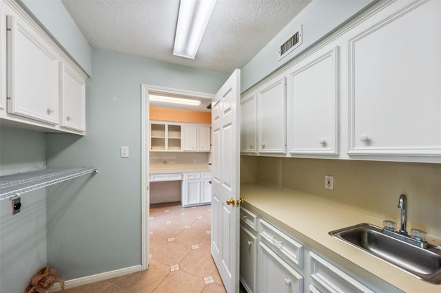 12498 Lake Vista Drive, Willis, TX 77318