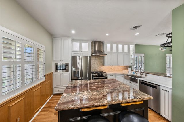 12498 Lake Vista Drive, Willis, TX 77318