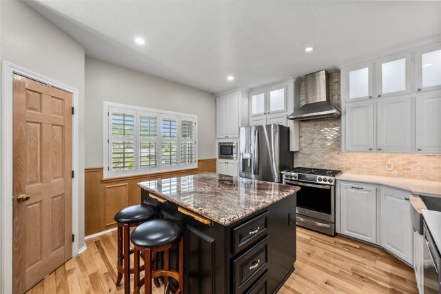 12498 Lake Vista Drive, Willis, TX 77318