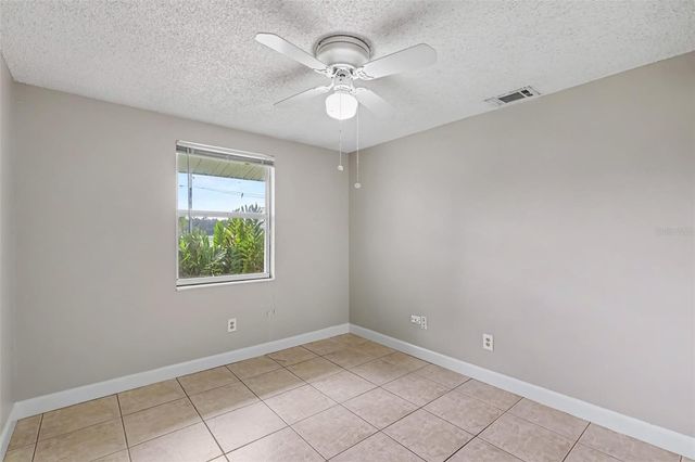 3805 MCINTOSH ROAD, Dover, FL 33527