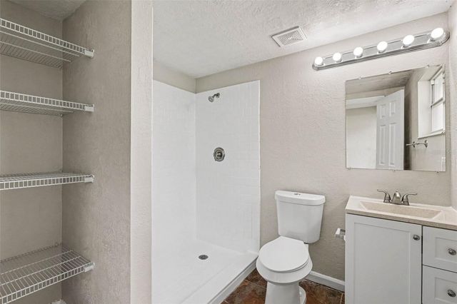 3805 MCINTOSH ROAD, Dover, FL 33527