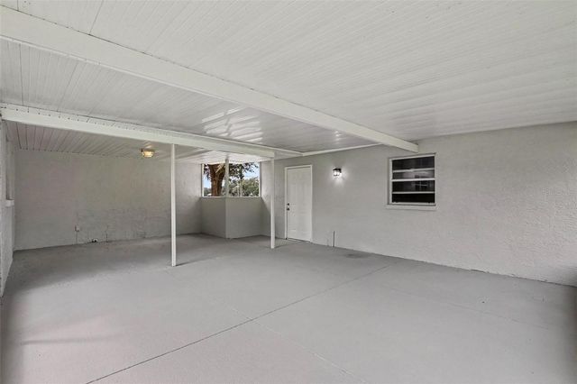3805 MCINTOSH ROAD, Dover, FL 33527