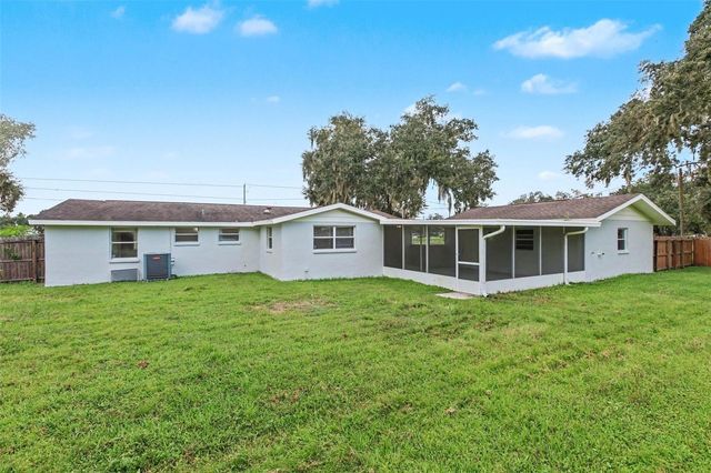 3805 MCINTOSH ROAD, Dover, FL 33527