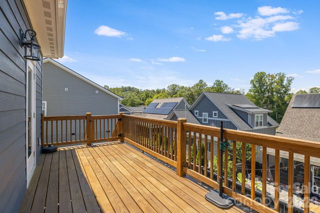 215 Oak Meadow Lane, Asheville, NC 28804