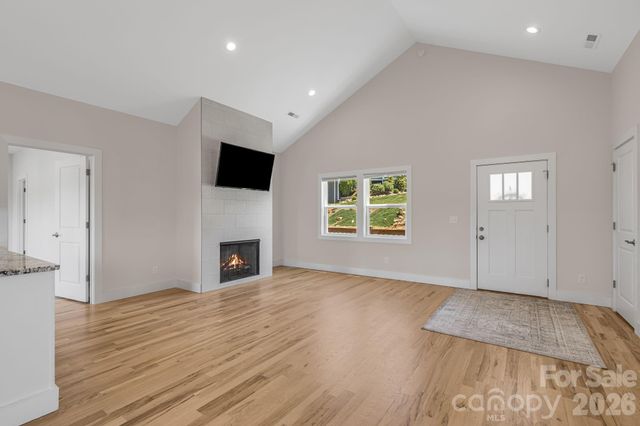 215 Oak Meadow Lane, Asheville, NC 28804