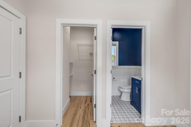 215 Oak Meadow Lane, Asheville, NC 28804