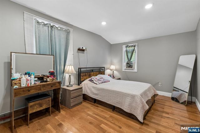 66 Oak Avenue, Irvington, NJ 07111