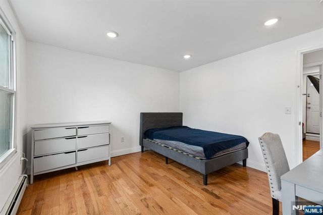 66 Oak Avenue, Irvington, NJ 07111