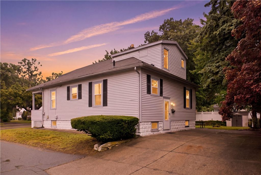 445 Smithfield Road, North Providence, RI 02904