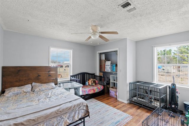 6722 Halliday Lane, Madisonville, TX 77864