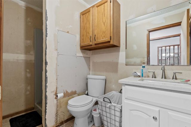 6722 Halliday Lane, Madisonville, TX 77864