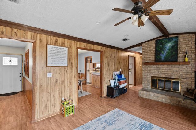 6722 Halliday Lane, Madisonville, TX 77864