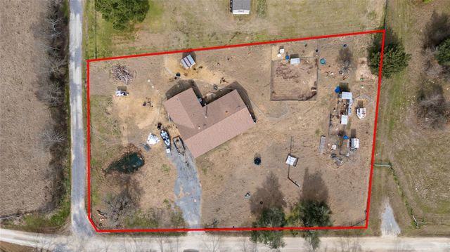 6722 Halliday Lane, Madisonville, TX 77864