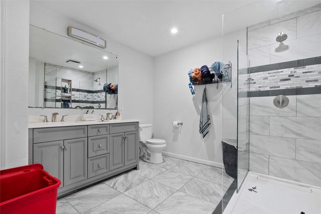 6722 Halliday Lane, Madisonville, TX 77864