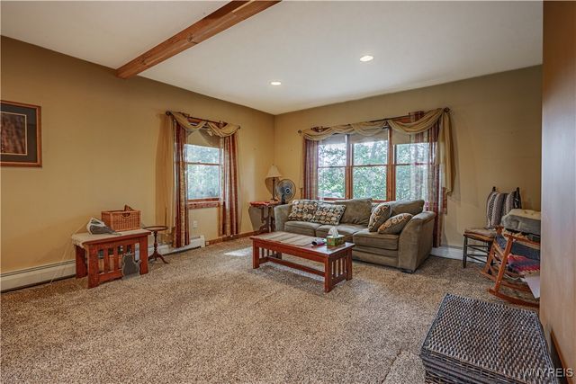 2643 County Line Road, Ridgeway, NY 14103