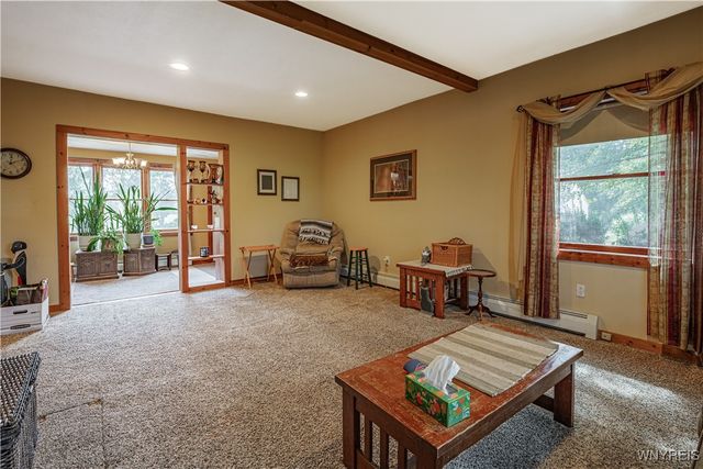 2643 County Line Road, Ridgeway, NY 14103