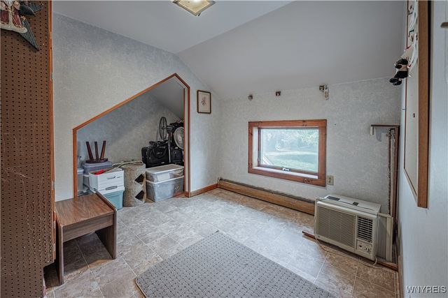 2643 County Line Road, Ridgeway, NY 14103