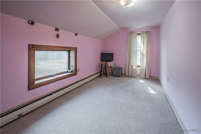 2643 County Line Road, Ridgeway, NY 14103