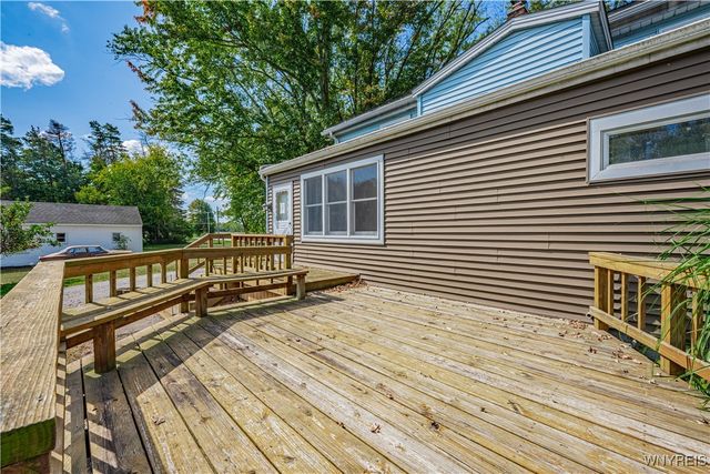 2643 County Line Road, Ridgeway, NY 14103