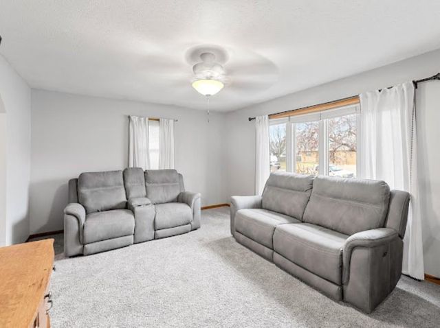 1304 Sequoia Dr., Salina, KS 67401