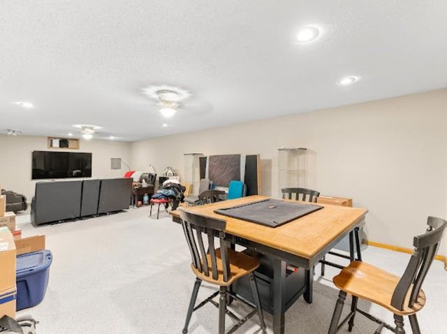 1304 Sequoia Dr., Salina, KS 67401