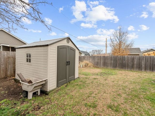 1304 Sequoia Dr., Salina, KS 67401