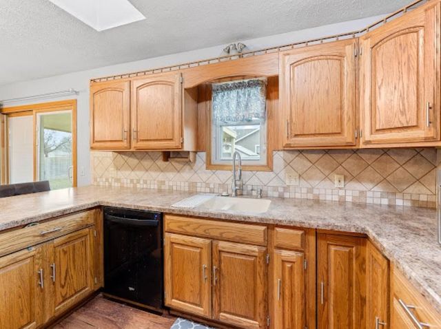 1304 Sequoia Dr., Salina, KS 67401