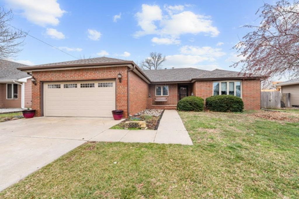 1304 Sequoia Dr., Salina, KS 67401