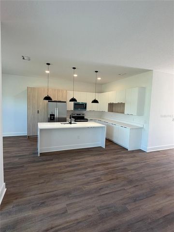 162 W ROMANY LOOP, Beverly Hills, FL 34465
