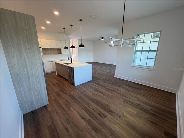 162 W ROMANY LOOP, Beverly Hills, FL 34465
