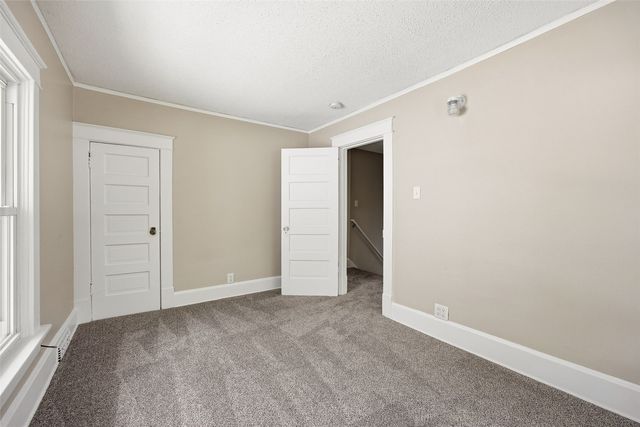 1825 5 Avenue SE, Cedar Rapids, IA 52403