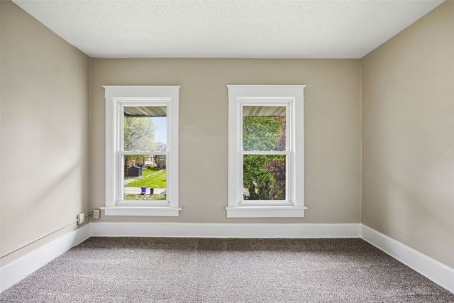 1825 5 Avenue SE, Cedar Rapids, IA 52403